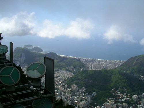 コルコバードの丘から見たコパカバーナとボタフォゴ - The view of Copacabana and Botafogo from Corcovado