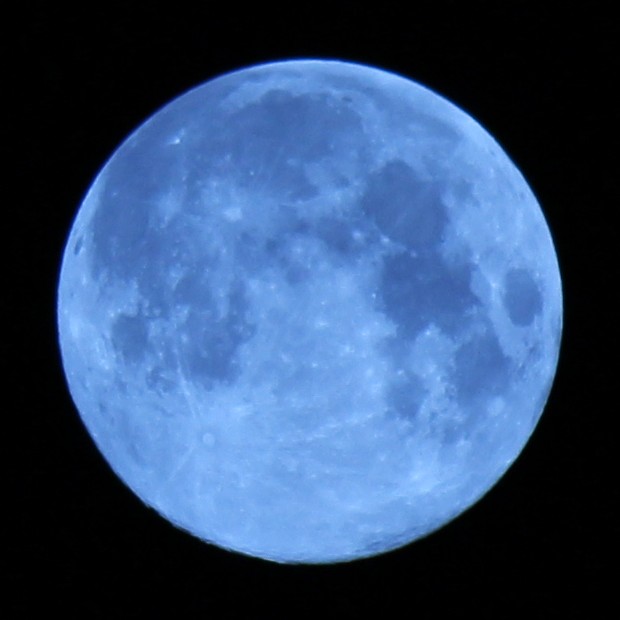 ブルームーン 2012 - The blue moon 2012