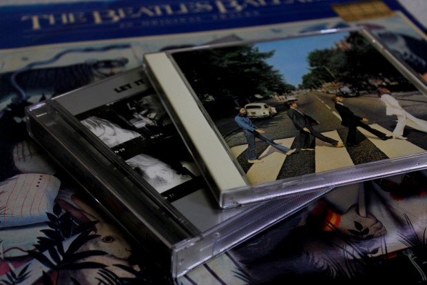 ビートルズのCDとレコード - CDs of The Beatles